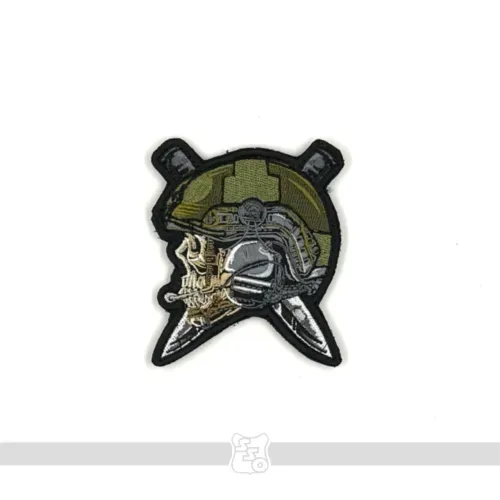 Шеврон Череп тактикульный в шлеме (вышивка)